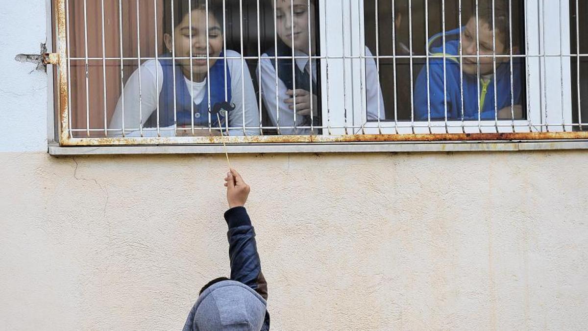 situatie fara precedent la un inspectorat scolar toate scolile din judet au ramas fara directori