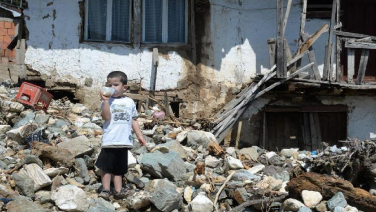 stare de urgenta in peru in urma gravelor alunecari de teren