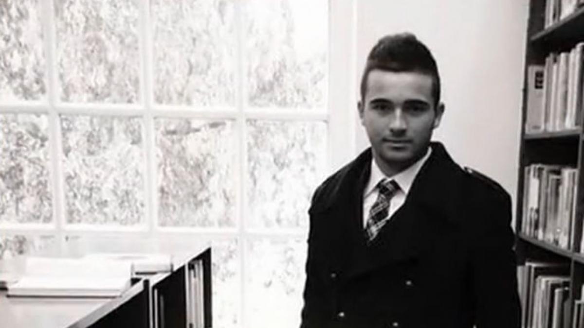 unde isi trimit politicienii copiii la scoala