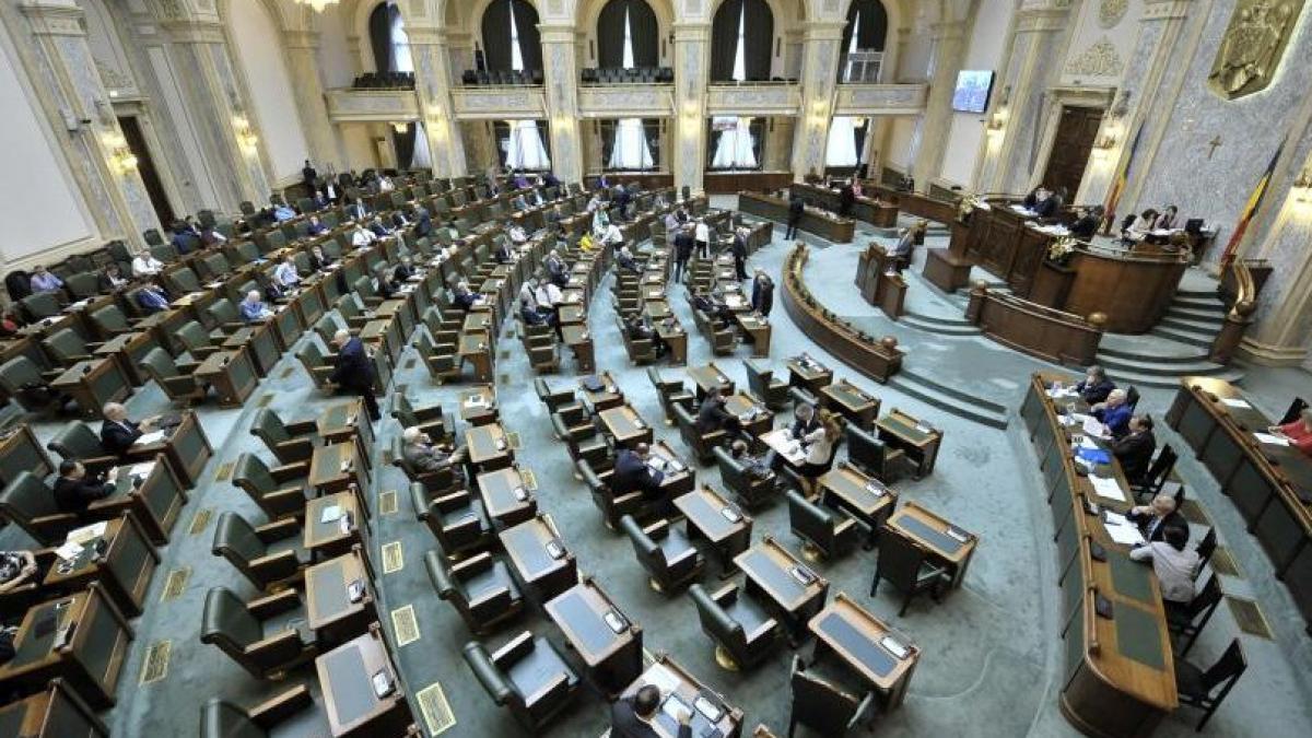 4 000 de euro pe luna pentru parlamentari