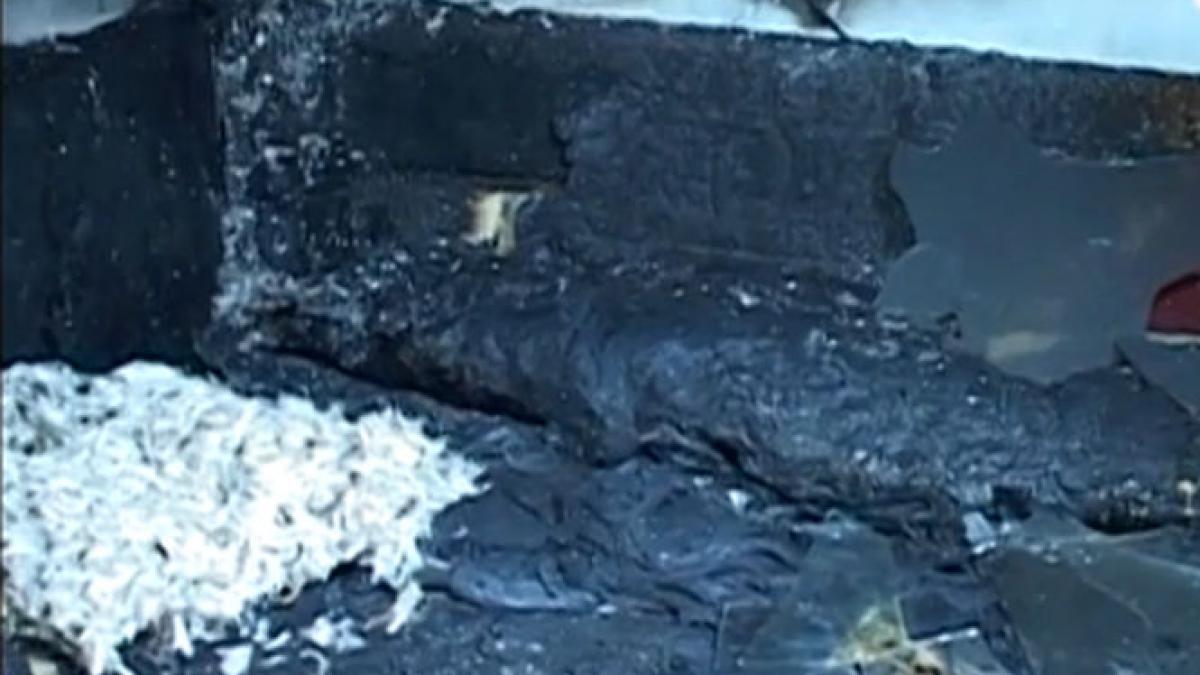 un barbat a ars de viu intr o casa din tulcea a adormit cu tigara aprinsa in pat