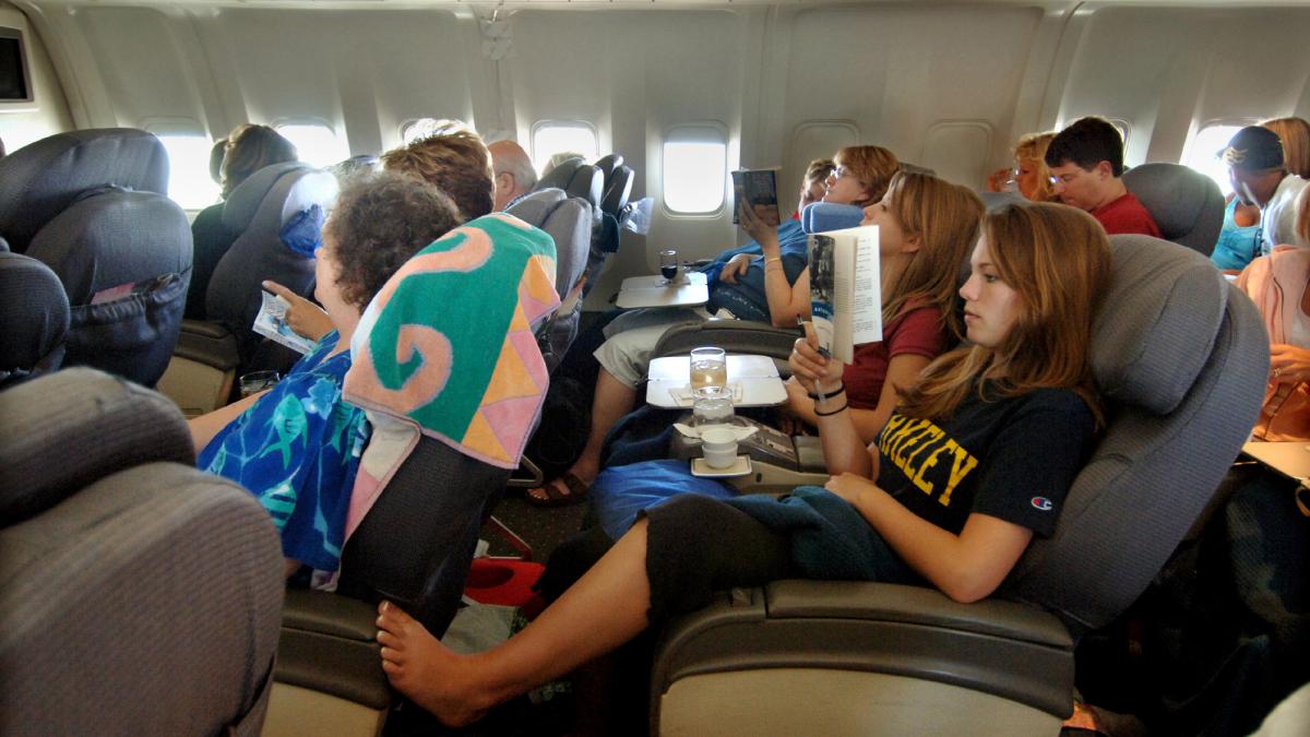 cele mai mizerabile locuri dintr un avion e coli si materii fecale pe unde nici nu iti vine sa crezi