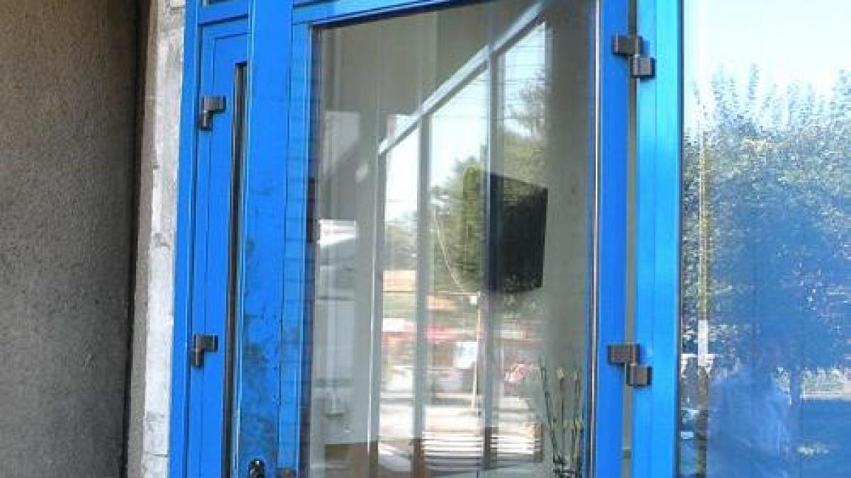 scandal in pnl nu mai intru in sediu cat timp este basescu acolo