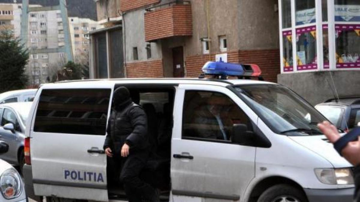 peste 50 000 de pachete de tigari de contrabanda au fost confiscate de politistii de frontiera din