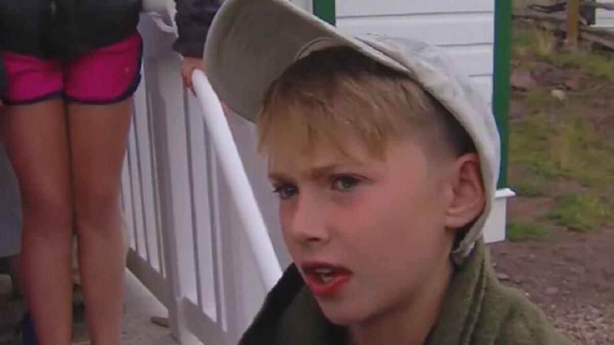 povestea incredibila a unui baiat de 10 ani care a supravietuit singur in salbaticie