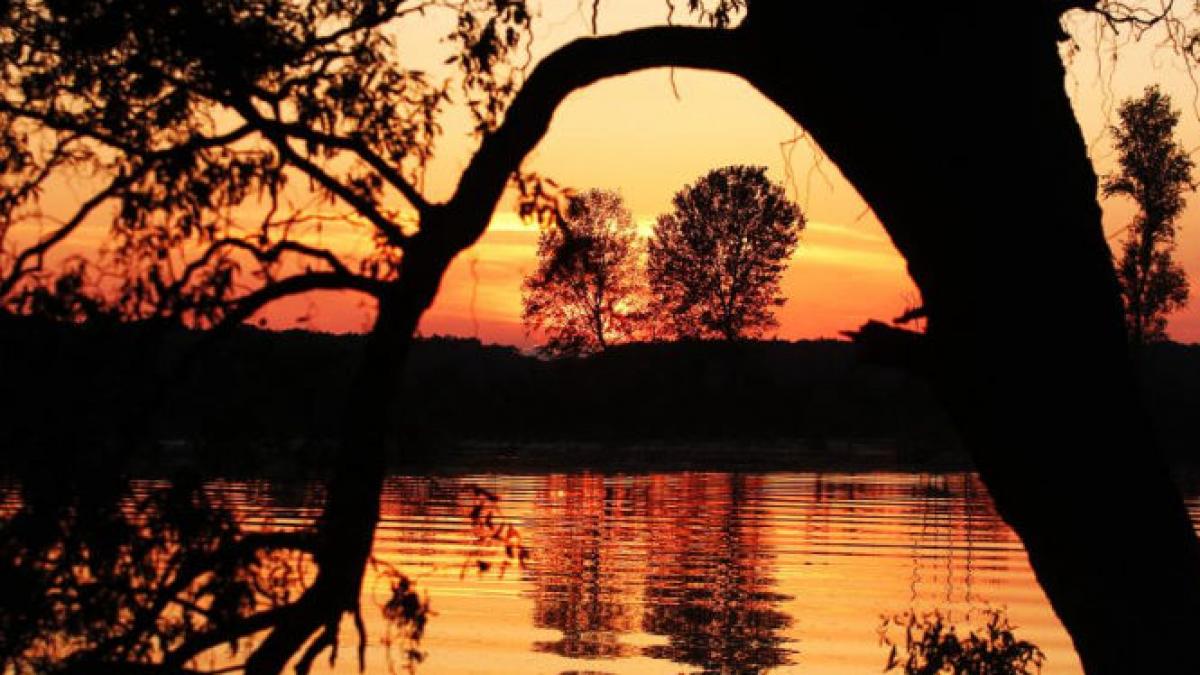 vremea se mentine frumoasa si calduroasa vezi prognoza meteo