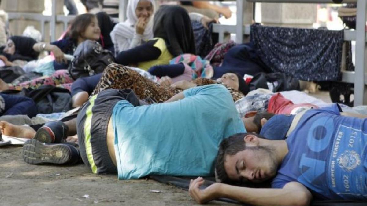 12 romani suspectati de trafic de persoane retinuti in ungaria