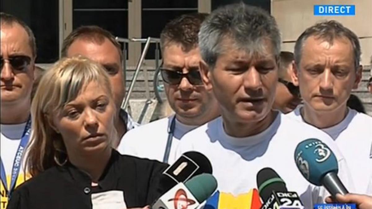 scandalul de la romatsa continua sindicatele cer conducerii sa poarte negocieri