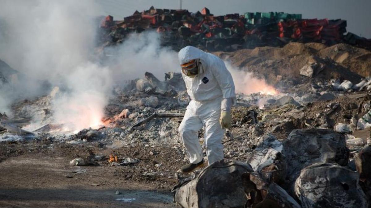 tragedie in china 12 persoane au fost retinute si 11 oficiali sunt anchetati in cazul exploziilor