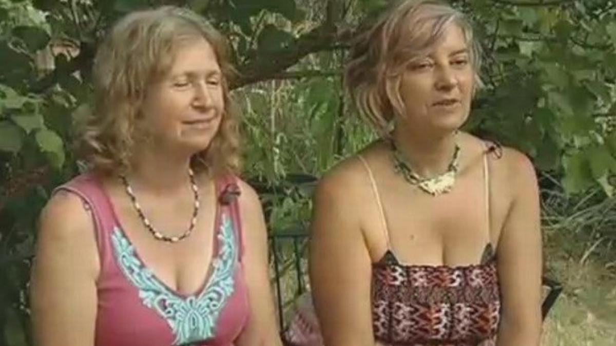 au supravietuit o saptamana in salbaticie au lasat masina pe marginea drumului si au plecat in