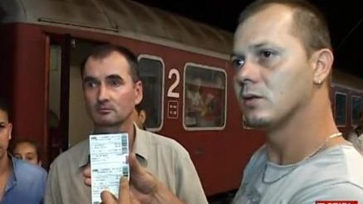 sute de oameni blocati in gara din cauza unei defectiuni