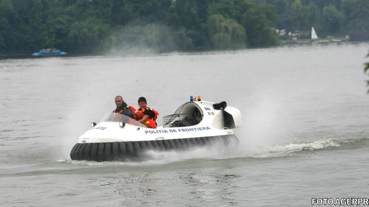 imigranti irakieni prinsi in timp ce treceau ilegal frontiera