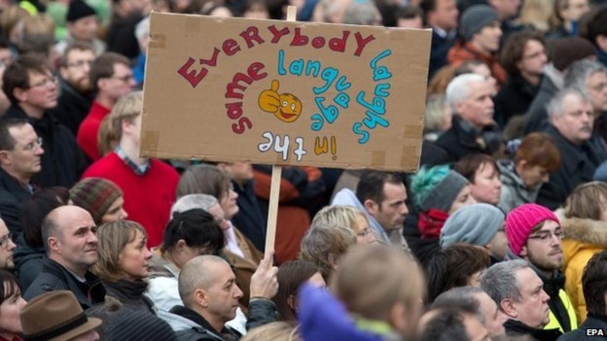mii de oameni au protestat in favoarea refugiatilor