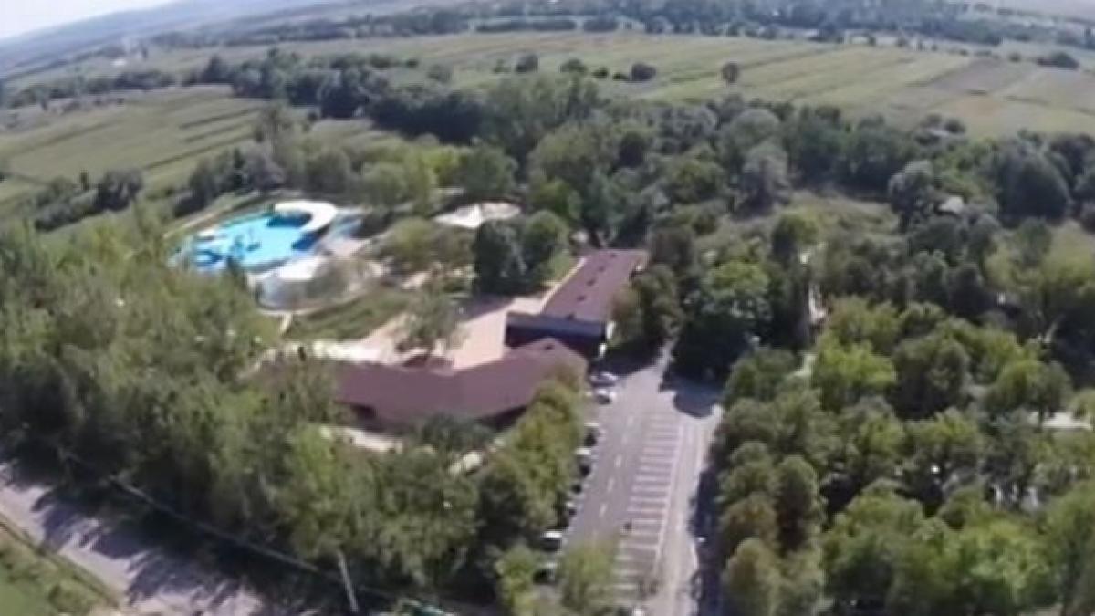 elena udrea a folosit bani publici pentru afacerea proprie vezi imagini cu statiunea baile boghis