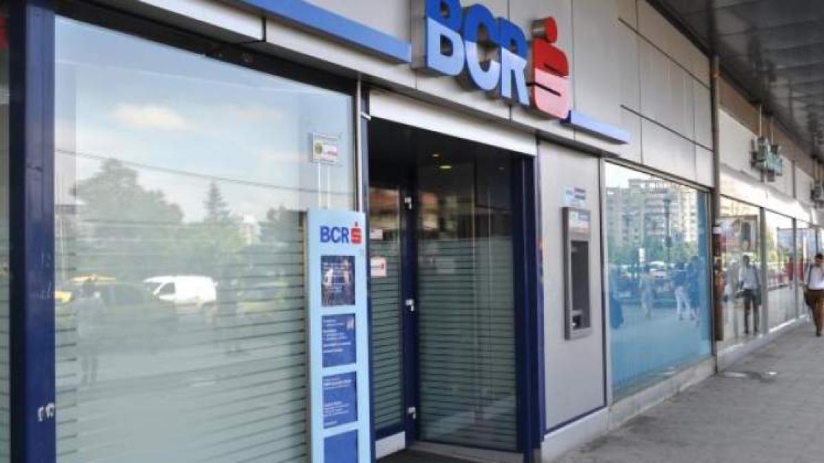 mutare surpriza in fruntea bcr un roman preia sefia bancii