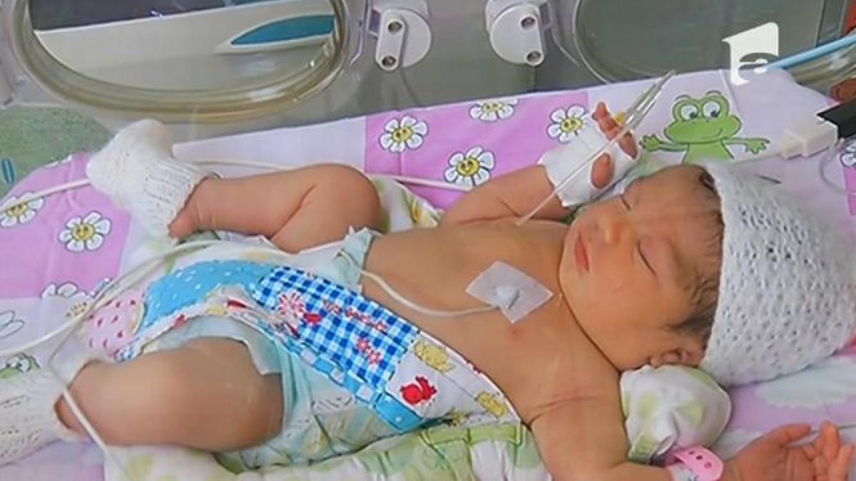 un caz la 20 000 o tanara de 21 de ani a adus pe lume tripleti fara inseminare