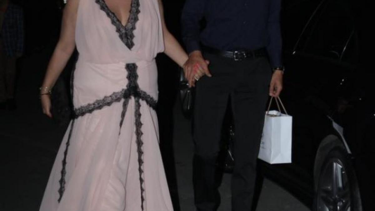 cum s a imbracat oana roman la botezul fiicei lui pepe toata lumea a intors capul dupa ea