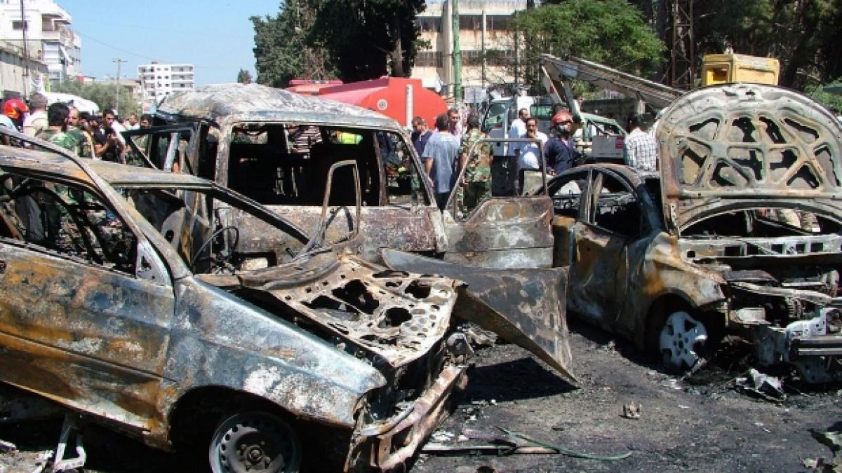 atac cu bomba in fata unei scoli din siria zece persoane au fost ucise si alte 25 ranite