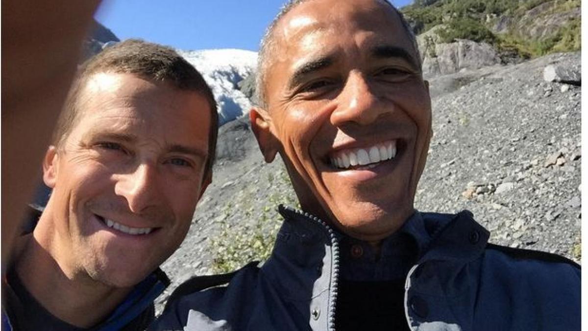 barack obama selfie cu bear grylls in salbaticie foto