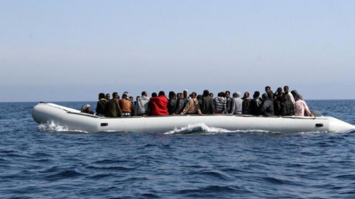 criza imigrantilor aproape 3 000 de oameni au fost salvati miercuri in mediterana