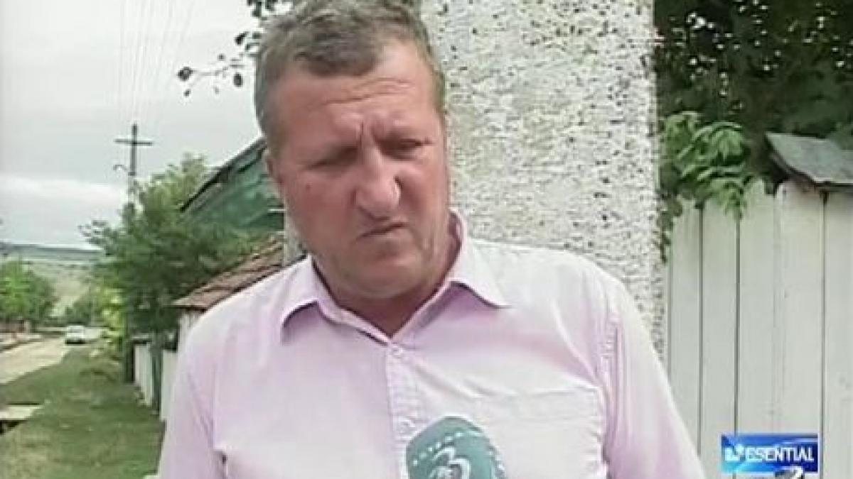 tatal unuia dintre violatorii din vaslui a ajuns la politie am stat si am incasat