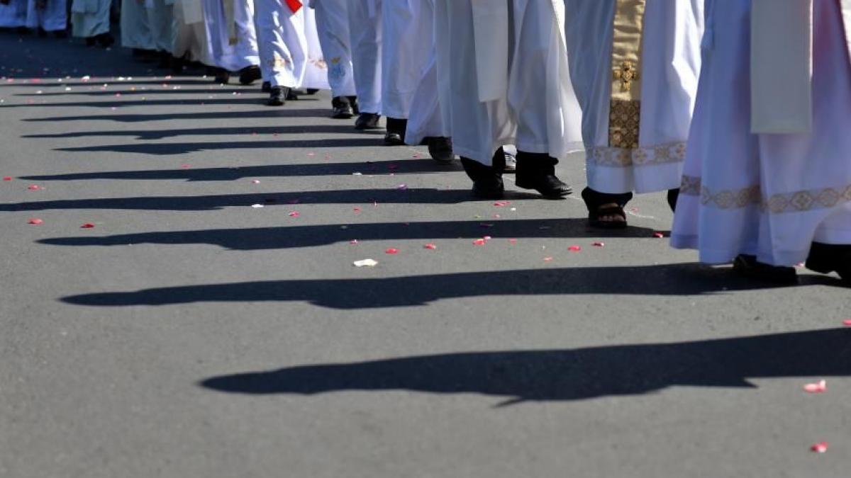 procesiune religioasa dedicata nasterii maicii domnului