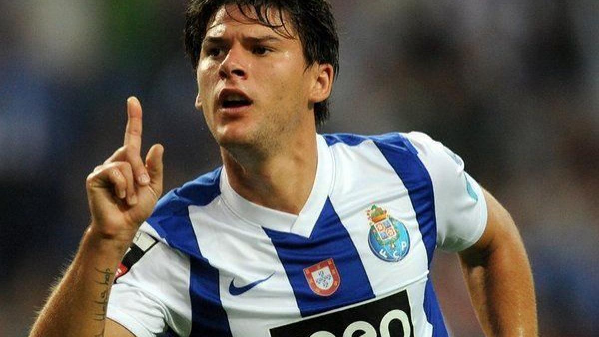 cristian sapunaru a semnat cu un club din liga i