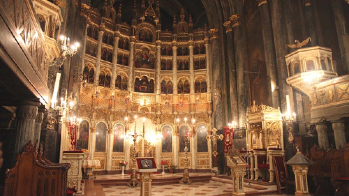 taina casatoriei goleste buzunarele enoriasilor