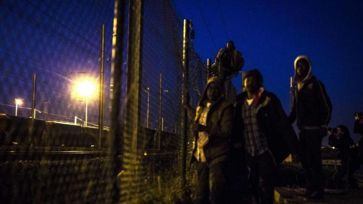 francezii nu vor ca tara lor sa imite germania in acordarea statutului de refugiat