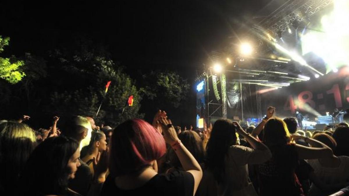 premiera orasul din romania in care au fost interzise manelele