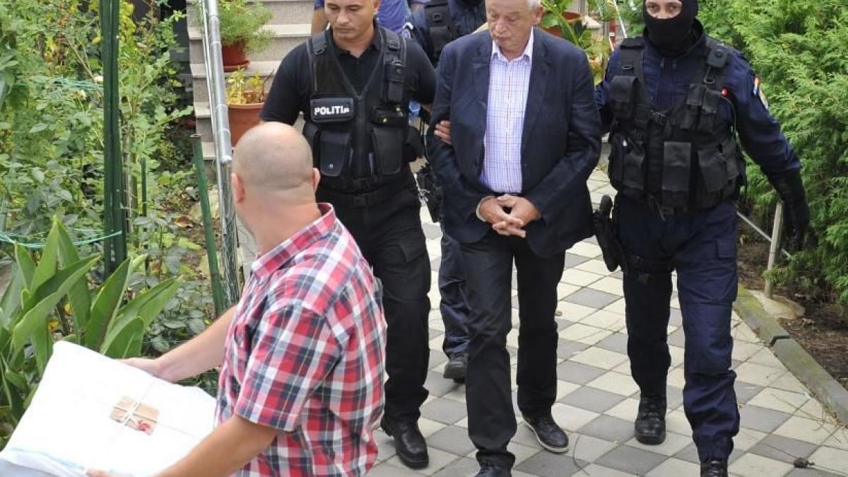 sorin oprescu a fost arestat preventiv edilul capitalei va sta in spatele gratiilor 30 de zile