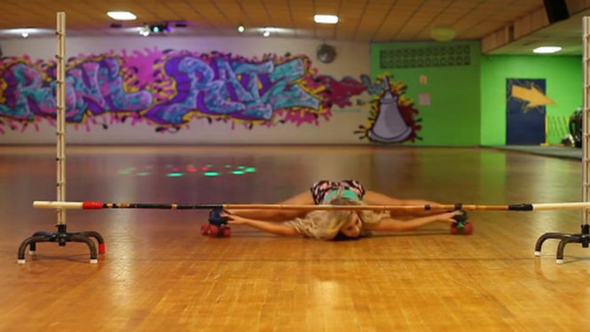 regina limbo demonstratie incredibila de flexibilitate