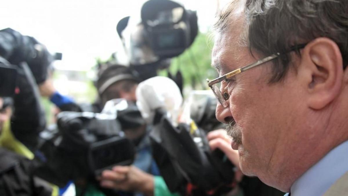 mircea basescu negocieri ca la usa cortului florine ai dat un milion mai da 30 de mii si l scoatem