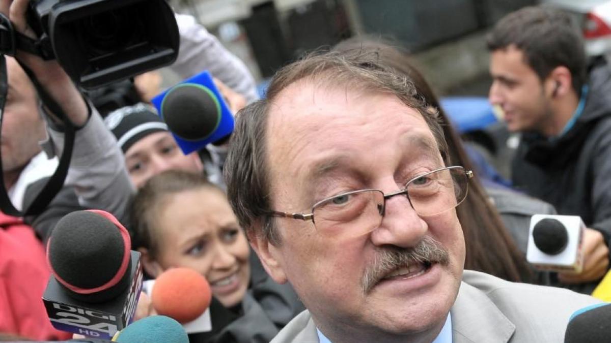 100 de minute mircea basescu binevoitor cu fiul lui bercea mondial dupa flagrantul dna