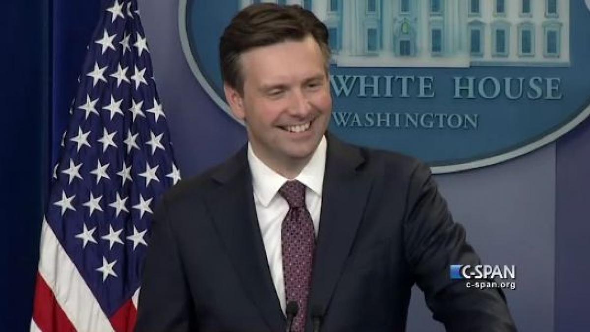 fabulos uite ce i a raspuns siri unui jurnalist insistent de la casa alba