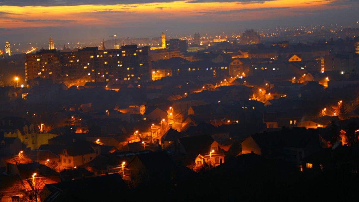 repros suspect lumineaza prea tare