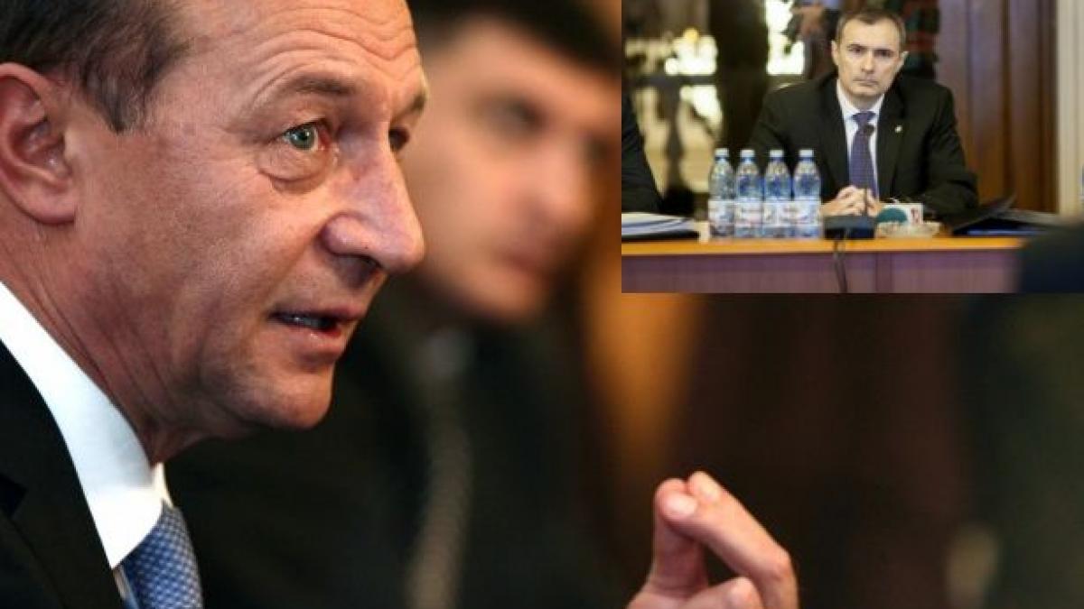 traian basescu il desfiinteaza pe coldea i au curs balele dupa o decoratie