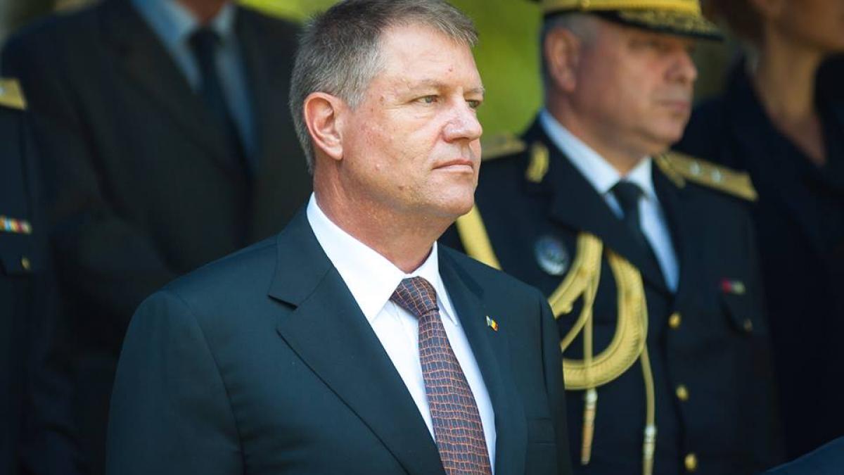 sinteza zilei cel mai recent sondaj de opinie care este cota de popularitate a politicienilor