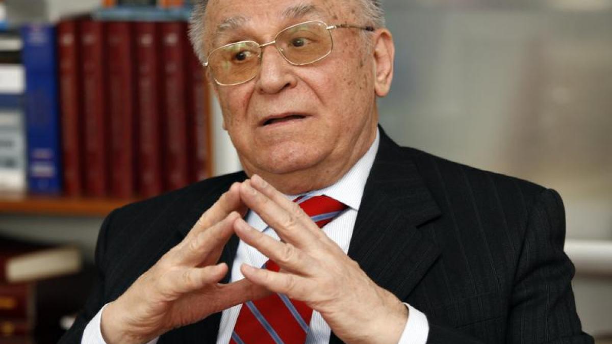 ion iliescu despre vadim tudor prin tot ce a facut si a gasit locul in istoria postdecembrista