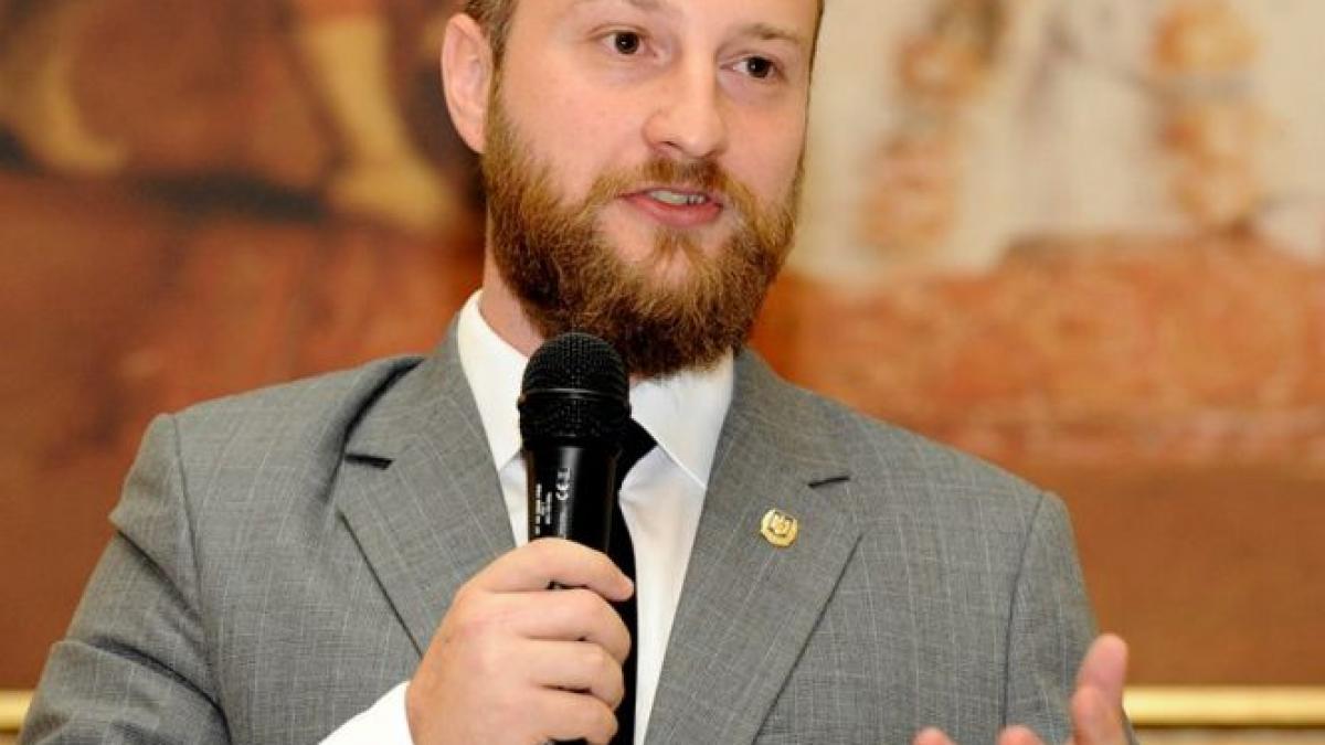 s a stins ultimul luceafar al nationalismului romanesc andrei tinu dupa decesul lui corneliu vadim