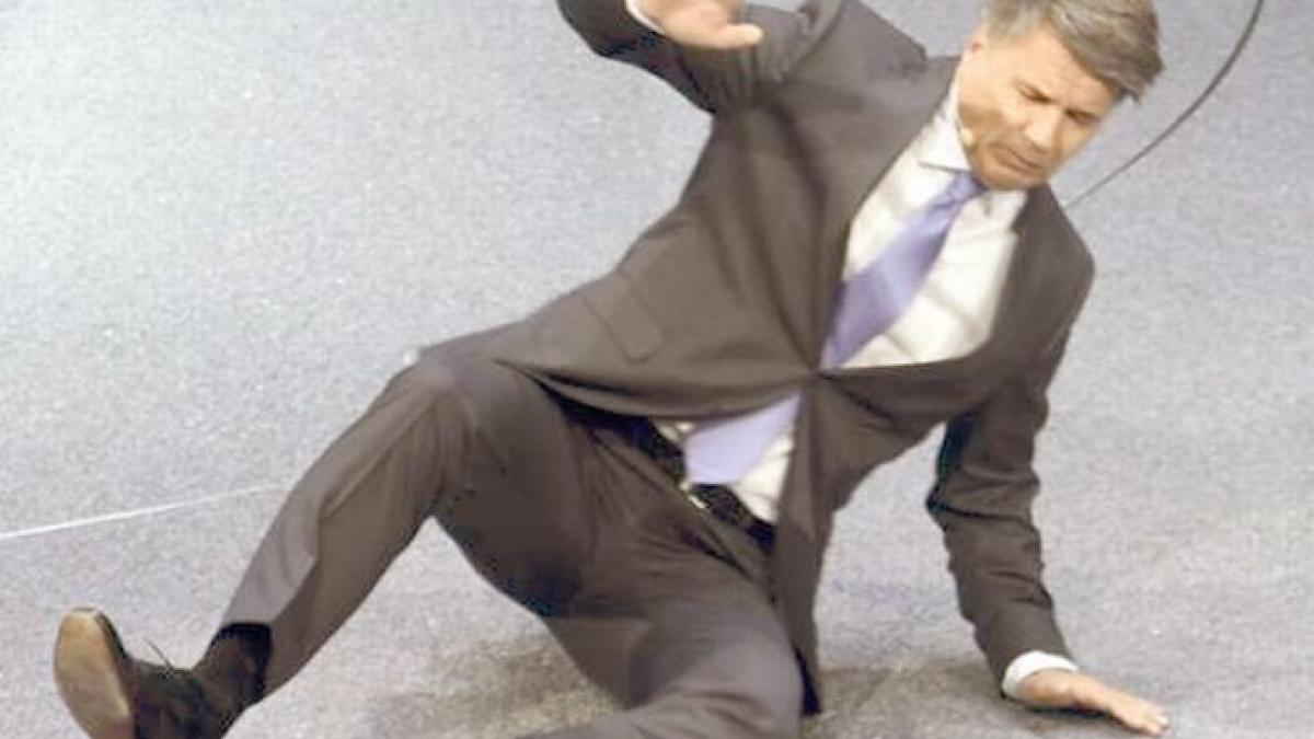 nimeni nu se astepta la asta ce a patit directorul bmw in timpul unei conferinte