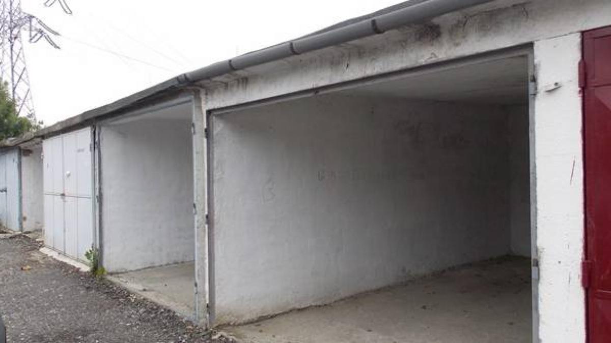 timisorenii primesc bani grei ca sa si demoleze garajele