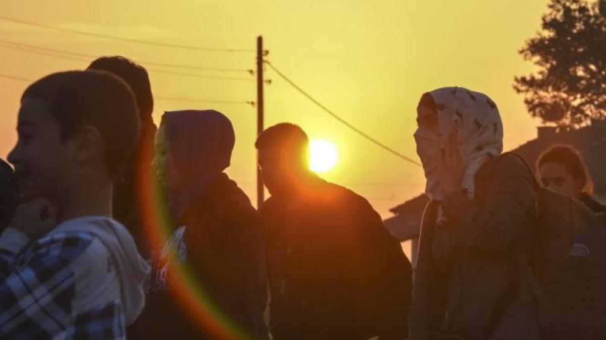 refugiatii plang cand afla ca au ajuns in romania