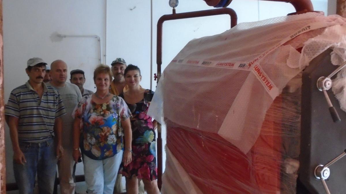 ajuta un sat schimba o tara 700 de elevi de la liceul george baritiu din livada judetul satu mare