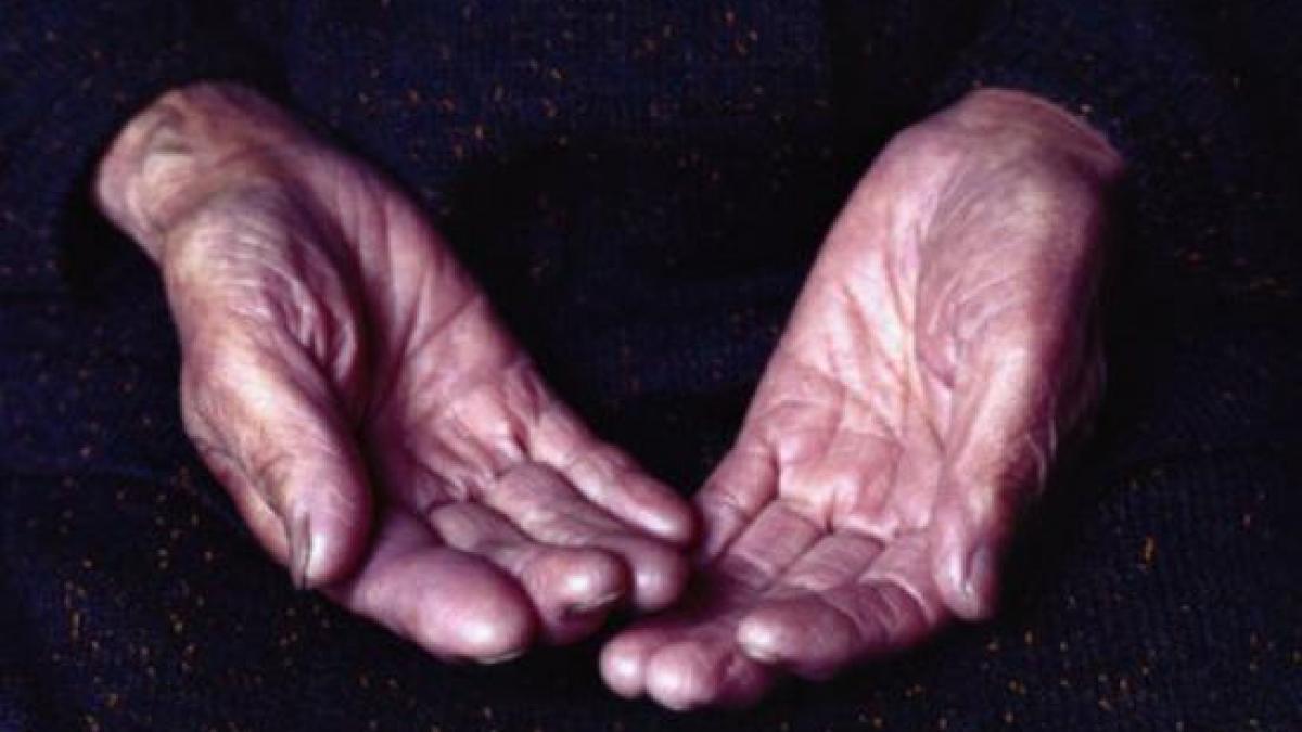 avem cei mai sarmani pensionari pensia medie lunara in romania este de 200 de euro in franta e 1