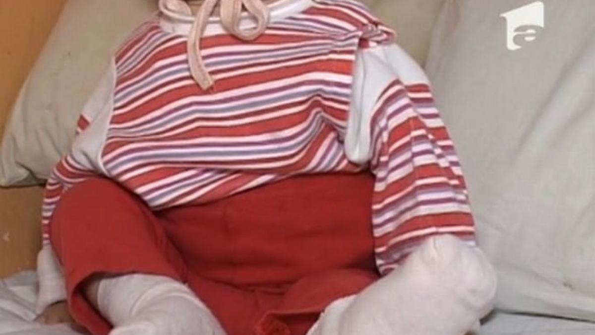 fetita care nu creste la nastere mama i a oferit in dar saracia si suferinta