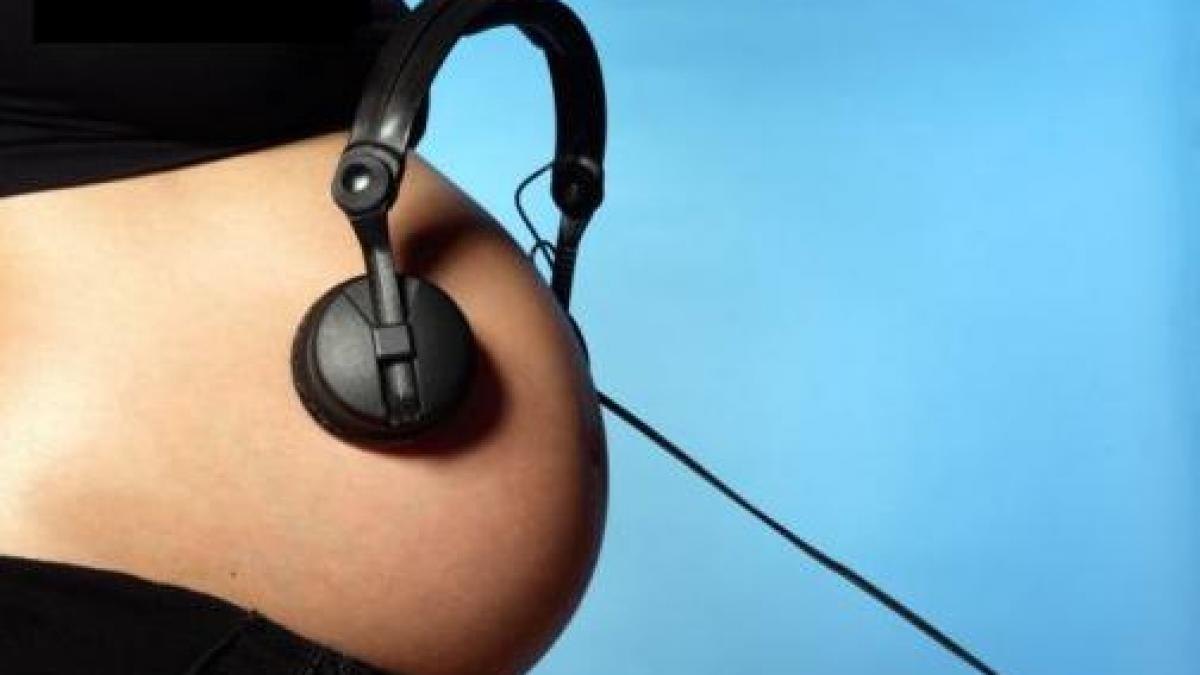 muzica de ascultat in timpul sarcinii ajuta sau nu la dezvoltarea bebelusului