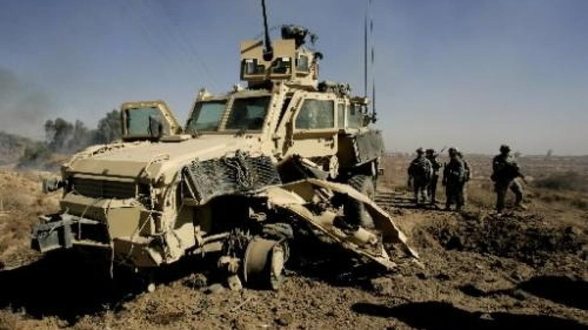 trei militari romani au fost raniti in afganistan dupa explozia unei masini capcana