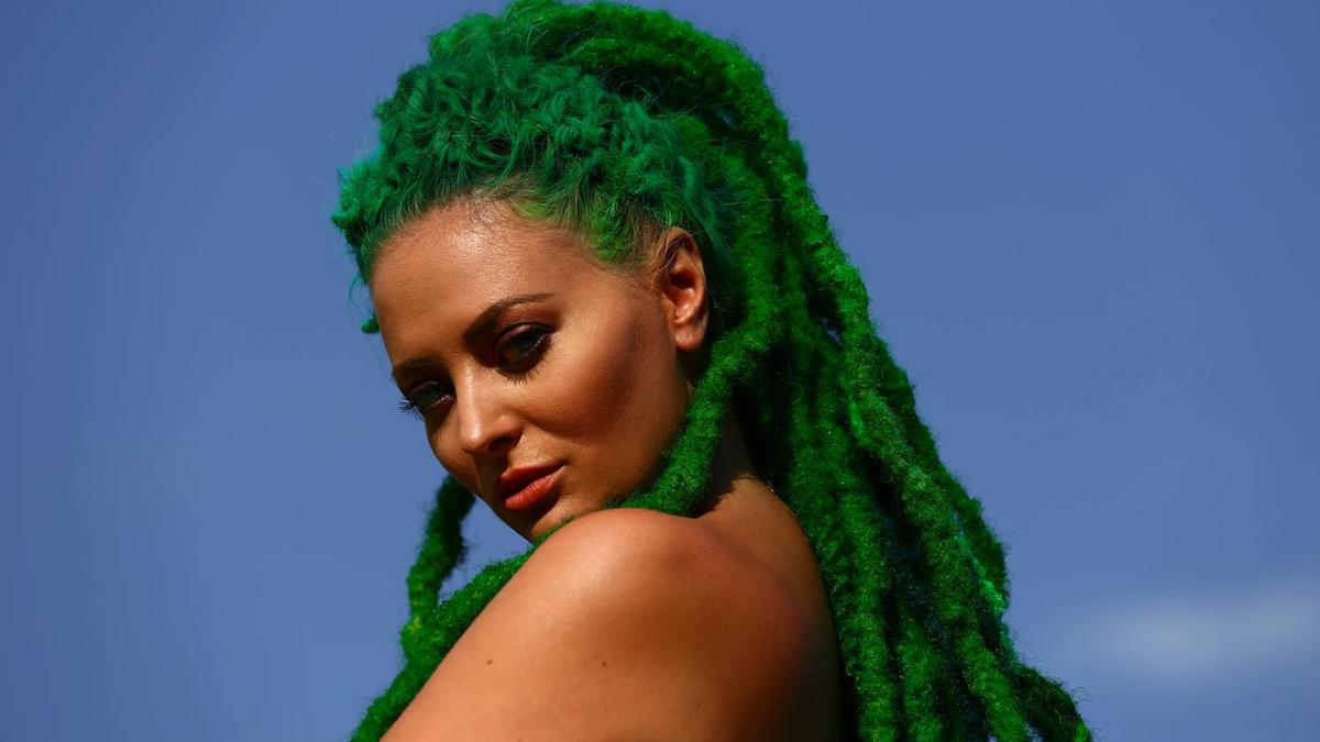 delia a adunat mii de like uri pe facebook fotografia cu care si a surprins fanii