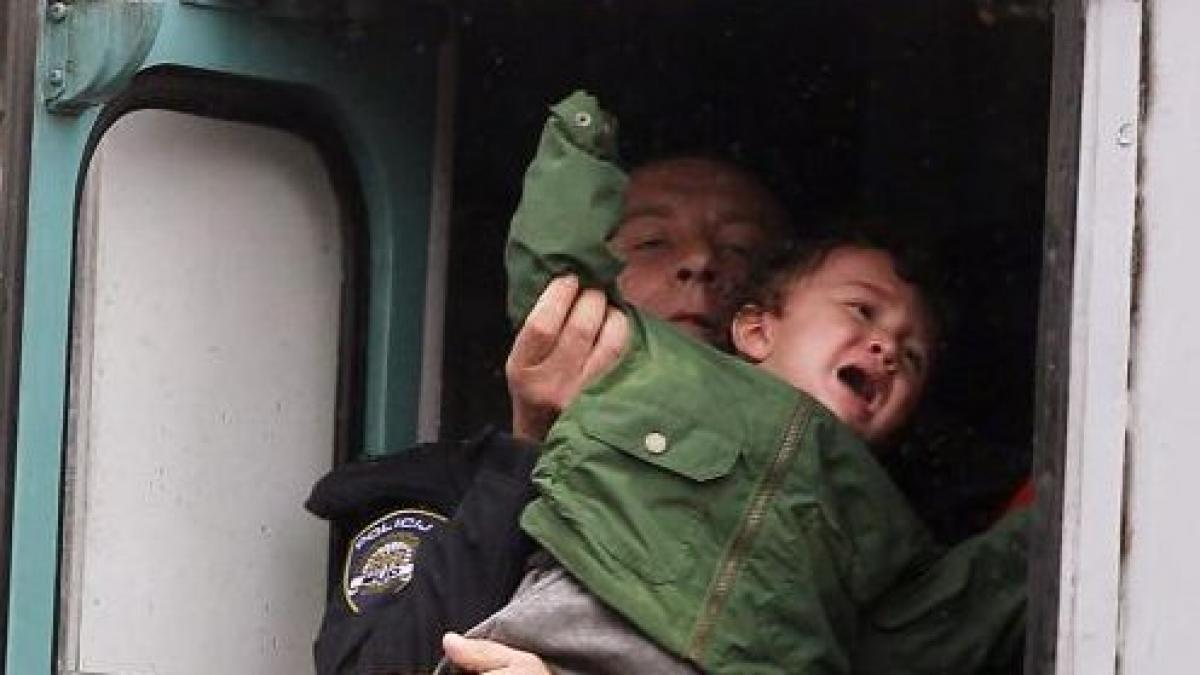 fricile copiilor sirieni puse pe hartii chiar de cei mici